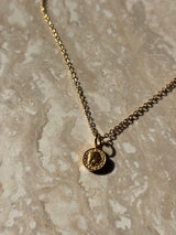 Collier pampille Médaille Italia - Chaîne fine dorée & pendentif minimaliste