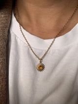 Collier pampille Soleil - Chaîne fine dorée & pendentif minimaliste