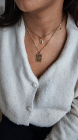 Collier médaille rectangulaire doré cœur & œil – acier inoxydable