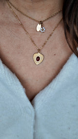 Collier cœur style ex-voto doré & agate rouge – acier inoxydable