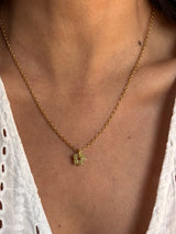 Collier pampille Fleur Résine - Chaîne fine dorée & pendentif minimaliste