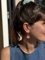 Boucles d'oreilles Cœur en Résine – Rose poudré