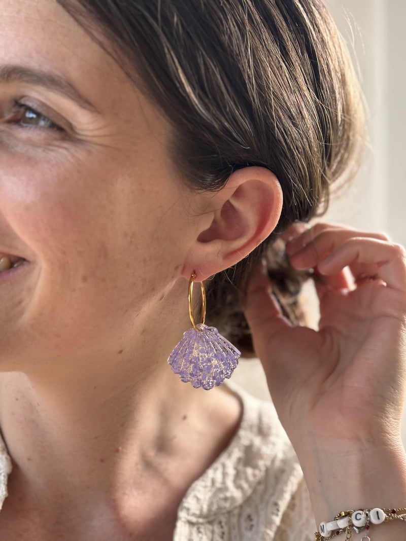 Boucles d’oreilles Coquillage – Paillettes lila