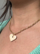Collier Cœur en Céramique – Beige nacré - Chaîne martelée dorée