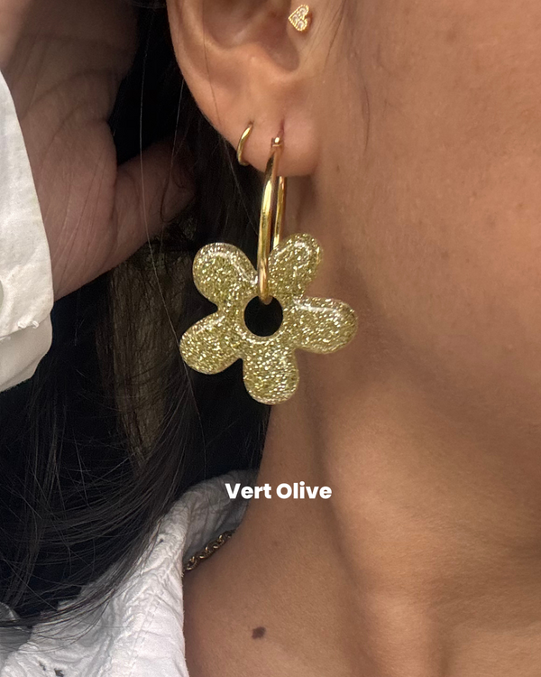 Boucles d’oreilles fleurs maxi - créoles dorées & pampilles en résine